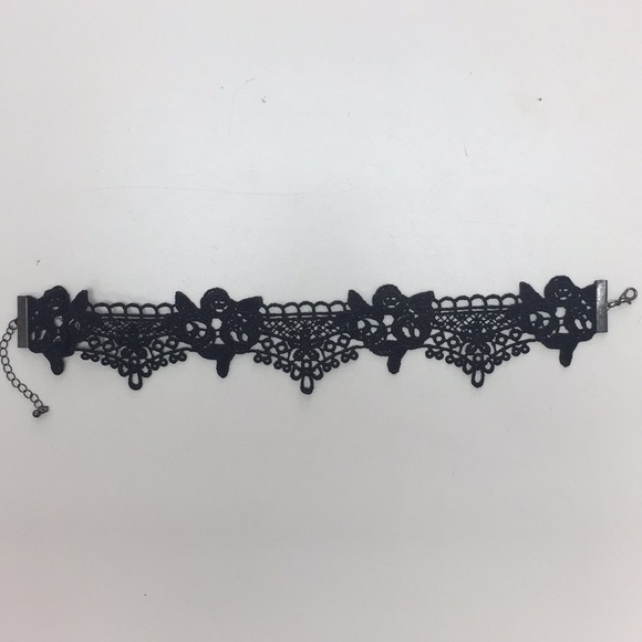 Jewelry - 🖤Romantic black lace choker/ necklace🖤